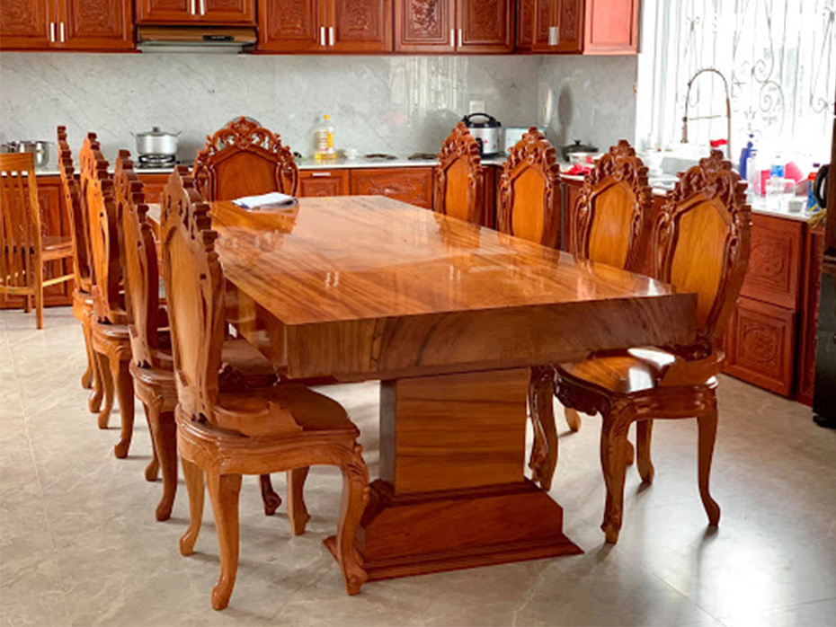 ban-an-go-tu-nhien-tai-nam-dinh