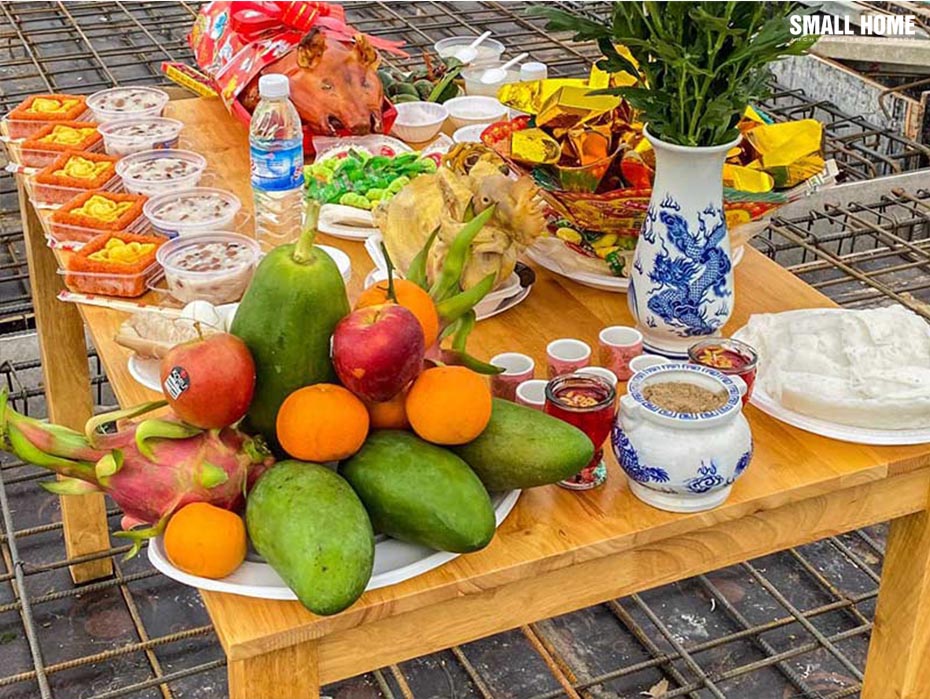Chuẩn bị lễ cúng cất nóc nhà