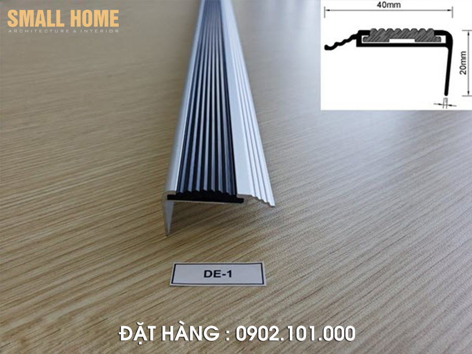 2-nep-cau-thang-chong-tron-DE-1