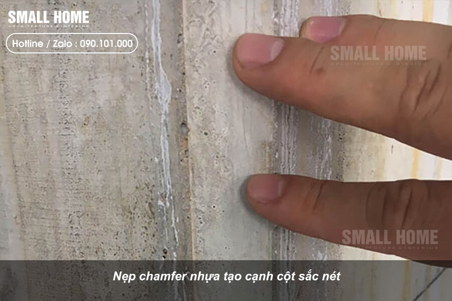 nep-chamfer-nhua-tao-canh-cot-sac-net