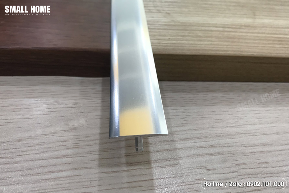 uu-diem-nep-T20-mau-inox