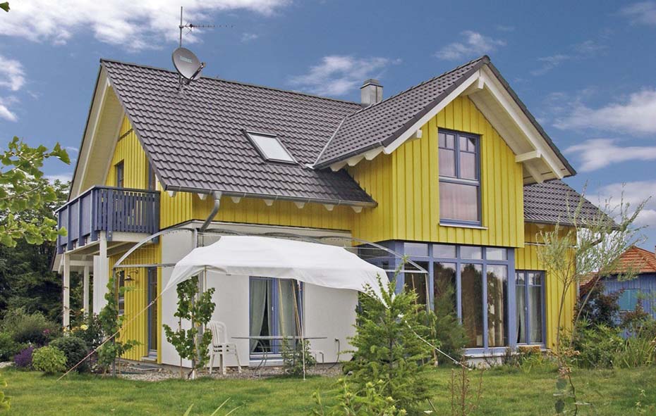 Mẫu nhà 2 tầng mái thái độc đáo tại Bình Thuận-4