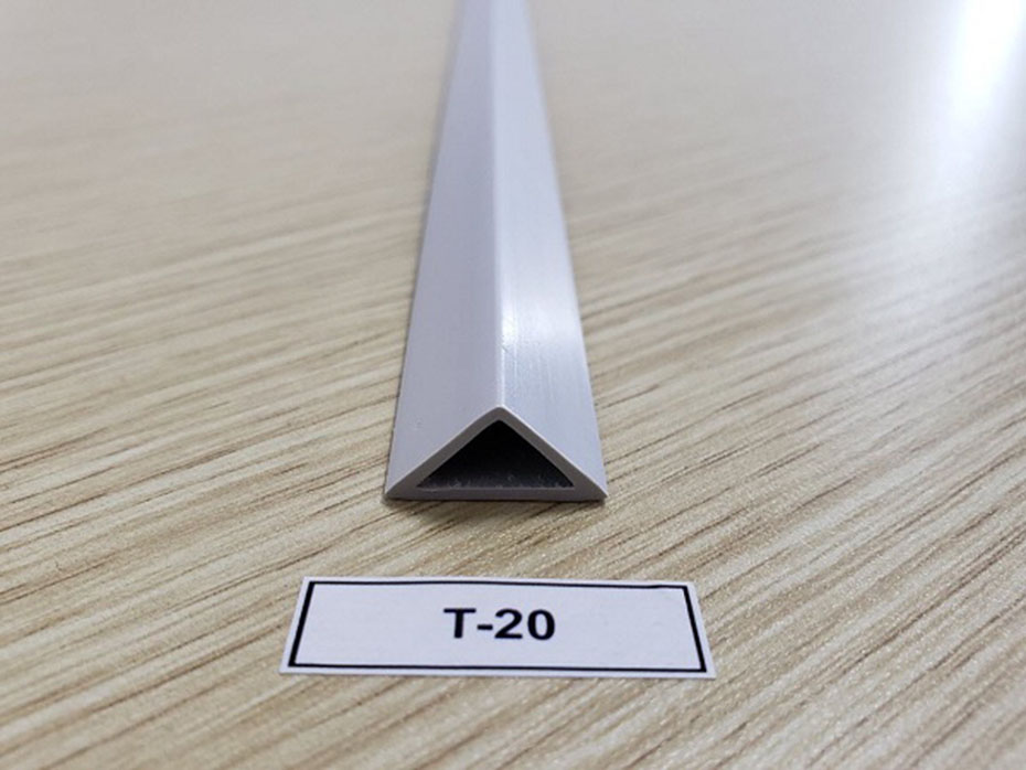 nẹp vát góc bê tông t20