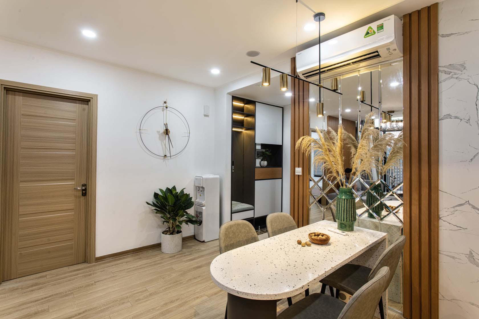 thiet-ke-noi-that-nha-pho-ket-hop-kinh-doanh-tai-hai-duong-8