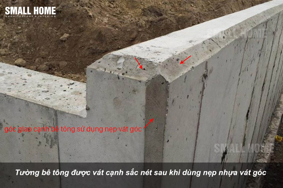 Tường bê tông được vát cạnh sắc nét sau khi dùng nẹp nhựa vát góc