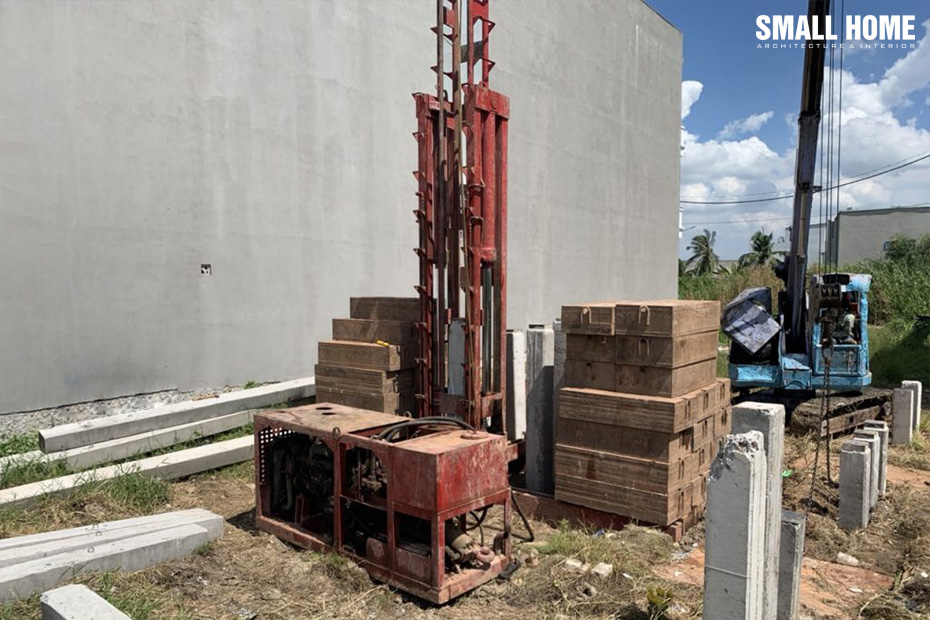 ép cọc tải bê tông cốt thép 250x250mm.